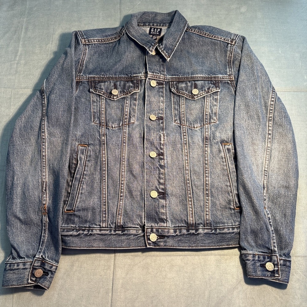 Gap Denim Mens Small Blue Trucker Jacket Medium Wash Button Front Jean Coat
